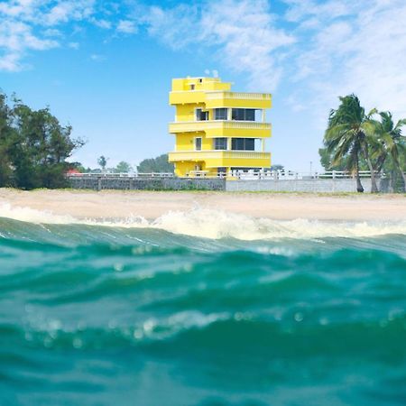 Pranaav Beach Resort Puduccseri Kültér fotó